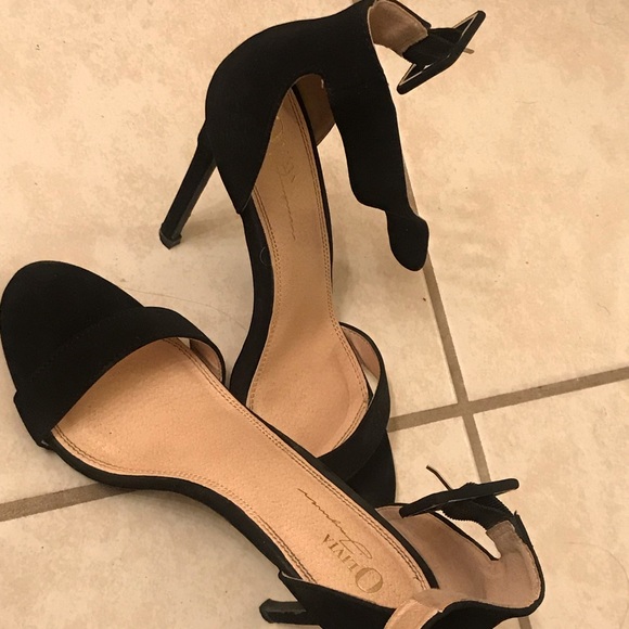 Heels - Picture 1 of 1